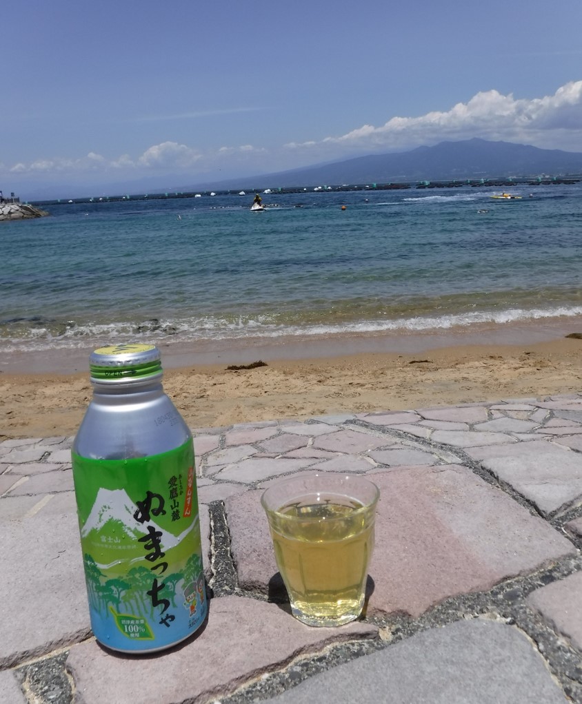 00 Numazu tea on the beach