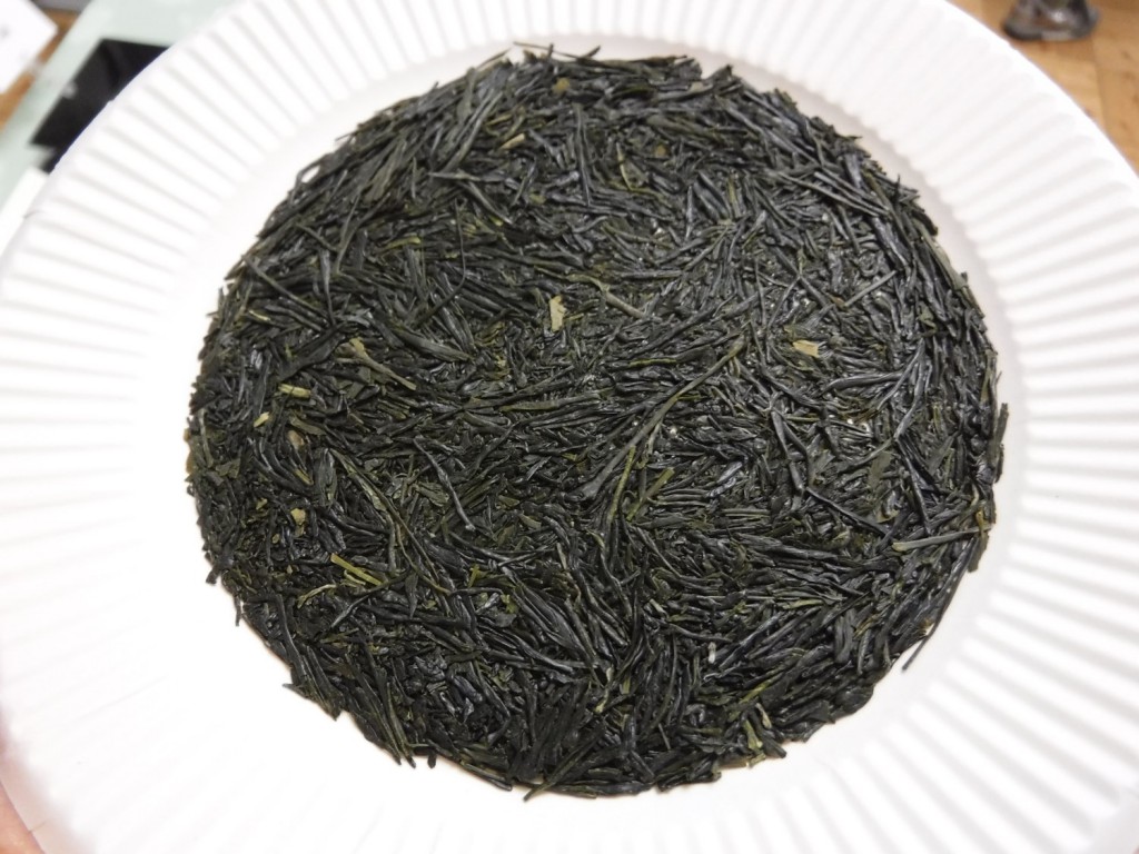 The finnest green tea of shade-grown one that won the Minister's award of MAFF.